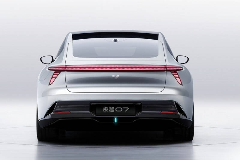 Стильный лифтбек Jiyue 07 от Geely и Baidu: изображения салона и дата запуска