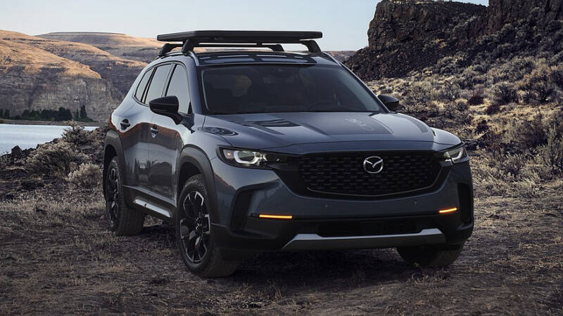 У кроссовера Mazda CX-50 появилась версия с гибридной установкой от Toyota