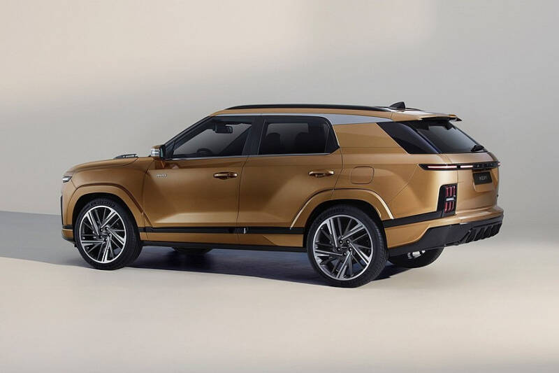 Линейку бывшего SsangYong пополнил «купеобразный» кроссовер Actyon: официальные фото