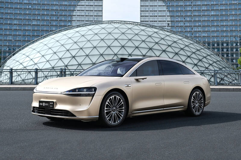 Stelato S9: роскошный флагманский седан от Huawei и BAIC выходит на рынок