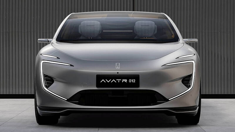 Avatr 012: эксклюзивная модель от Changan и Кима Джонса, дизайнера Dior и Fendi